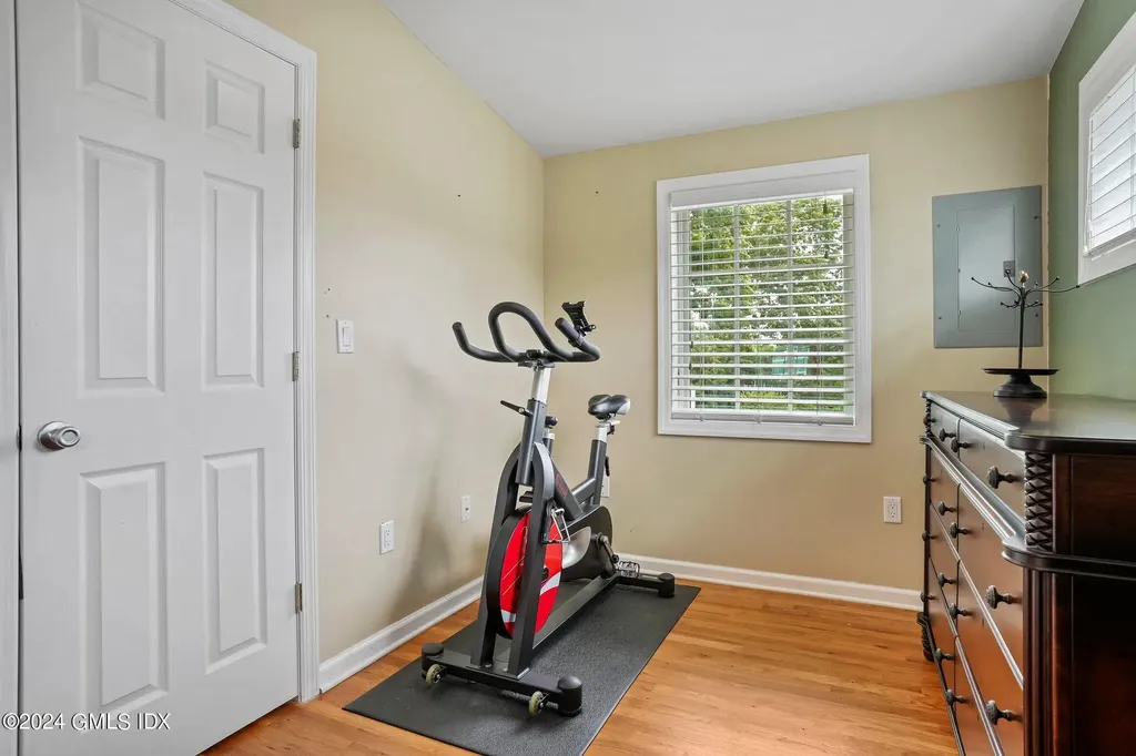 34 Francis Lane Greenwich CT 06831