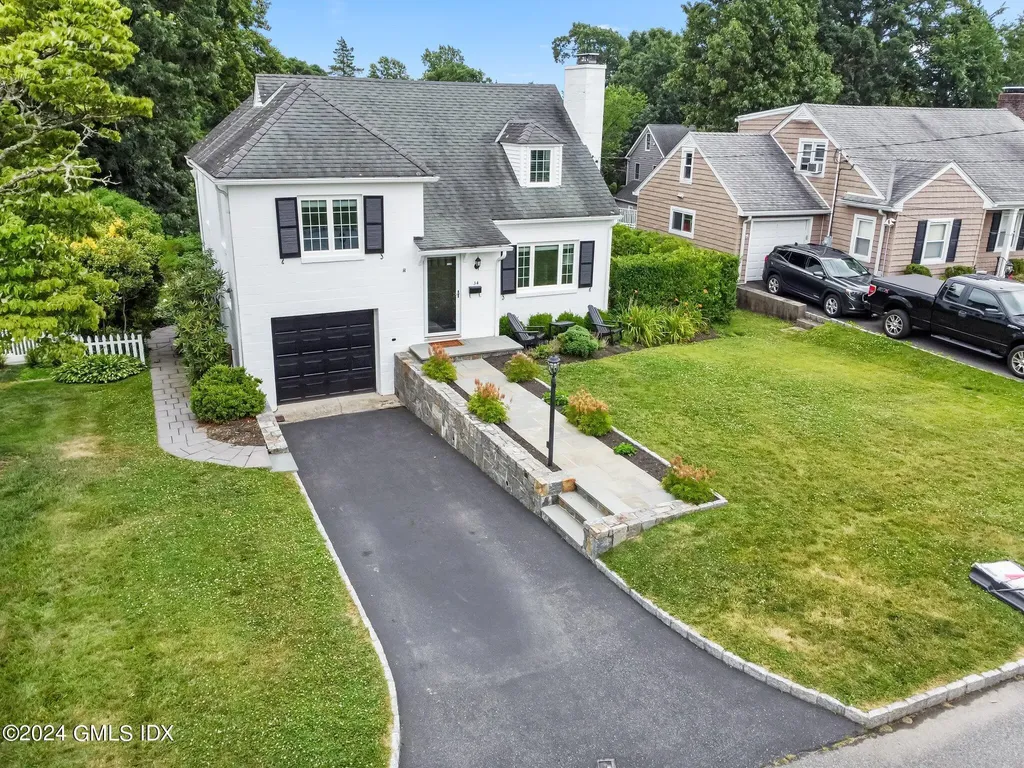 34 Francis Lane Greenwich CT 06831
