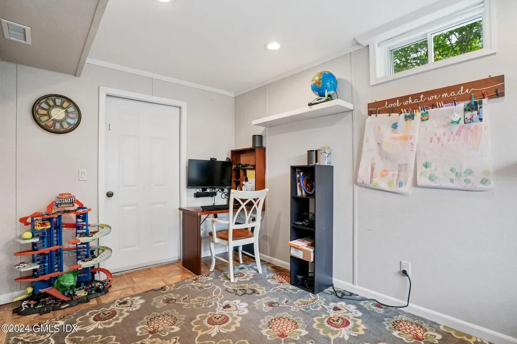 34 Francis Lane Greenwich CT 06831