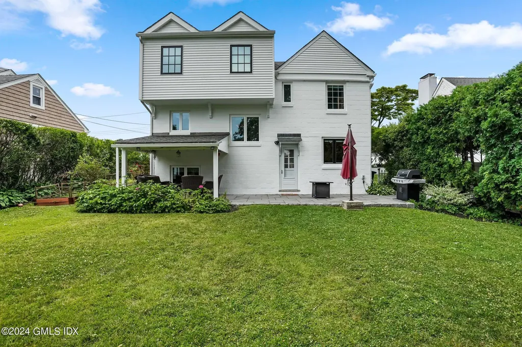 34 Francis Lane Greenwich CT 06831