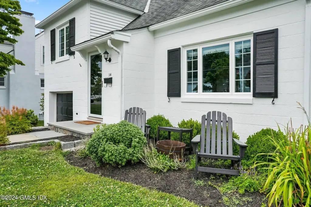 34 Francis Lane Greenwich CT 06831