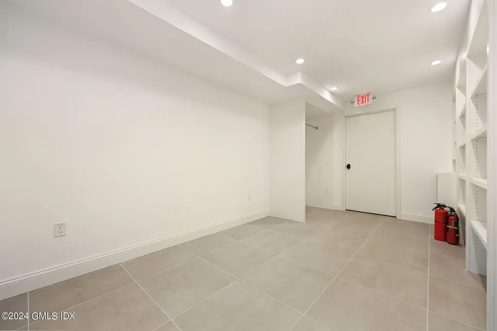 6 Benedict Place Greenwich CT 06830