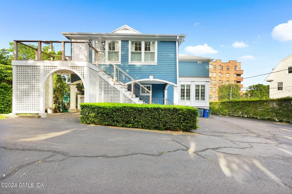 6 Benedict Place Greenwich CT 06830