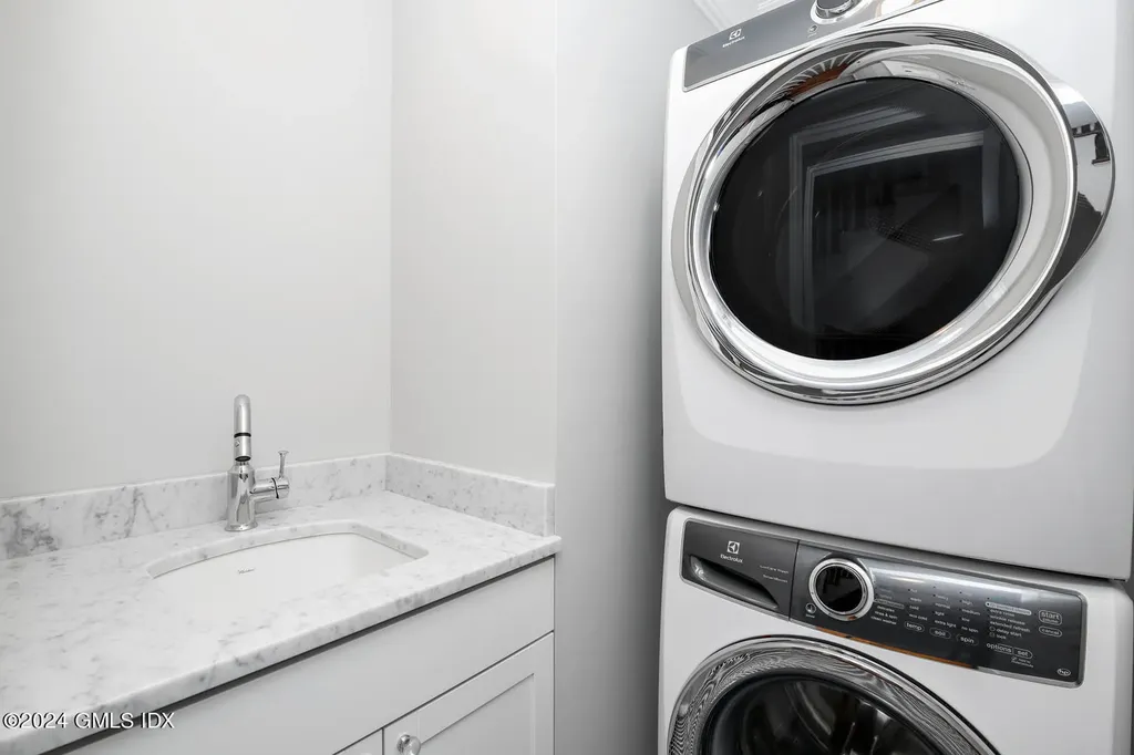 580 Rock Rimmon Road Stamford CT 06903