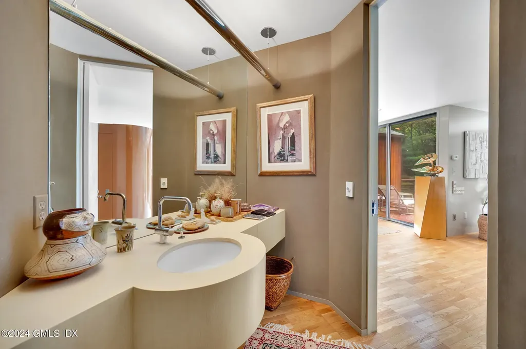 66 Sumner Road Greenwich CT 06831