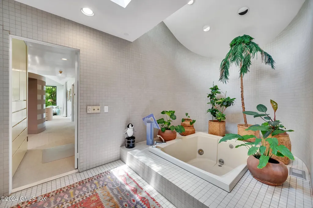 66 Sumner Road Greenwich CT 06831