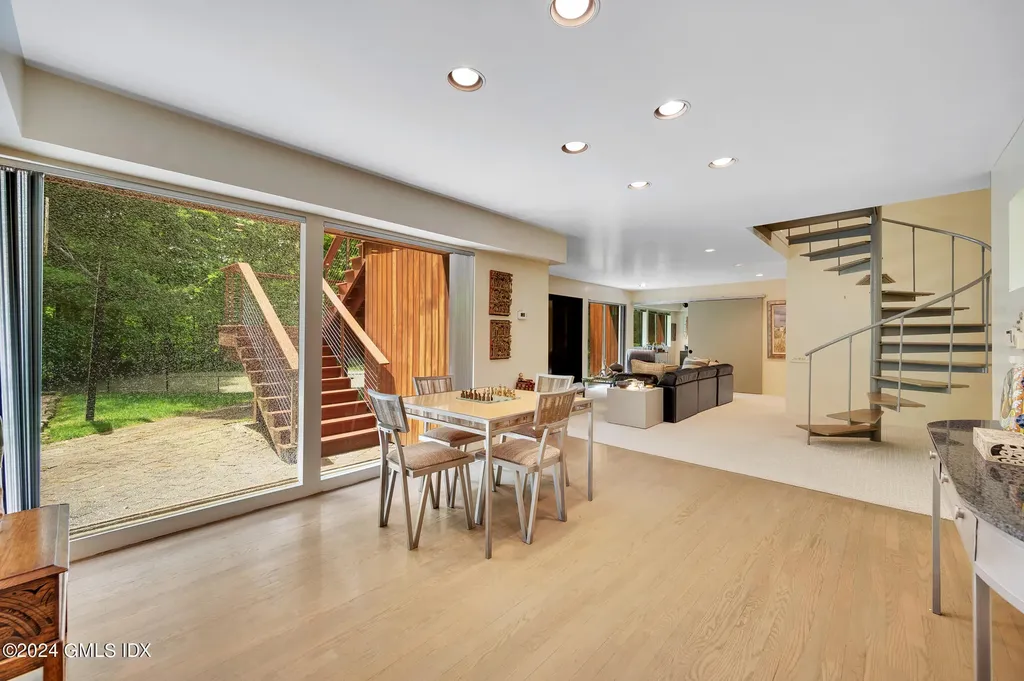 66 Sumner Road Greenwich CT 06831