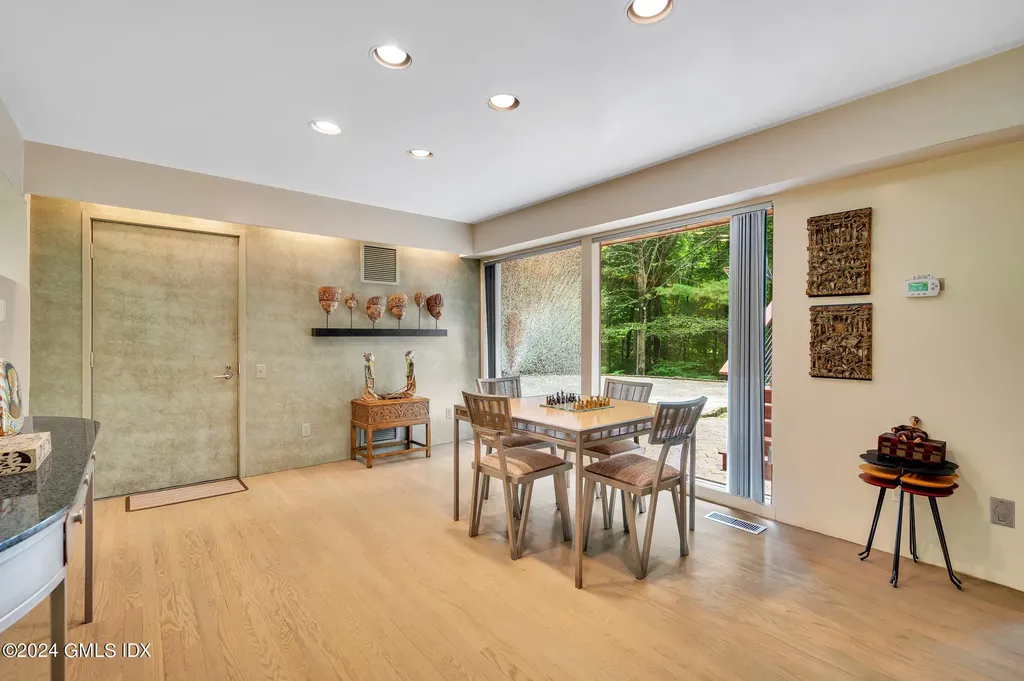 66 Sumner Road Greenwich CT 06831