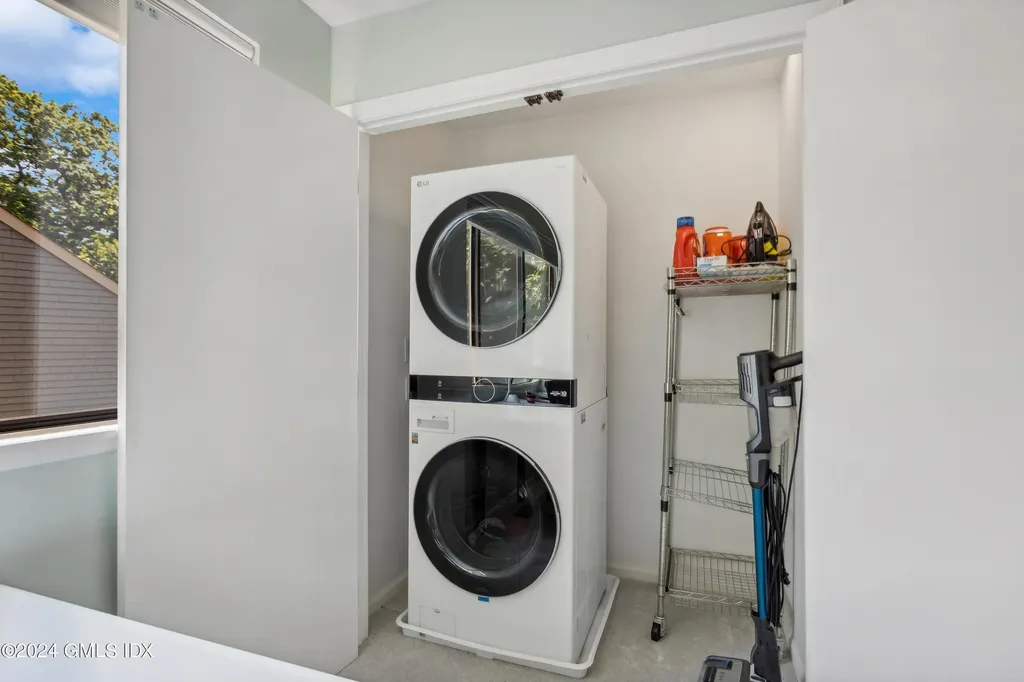 414 W Lyon Farm Drive Greenwich CT 06831