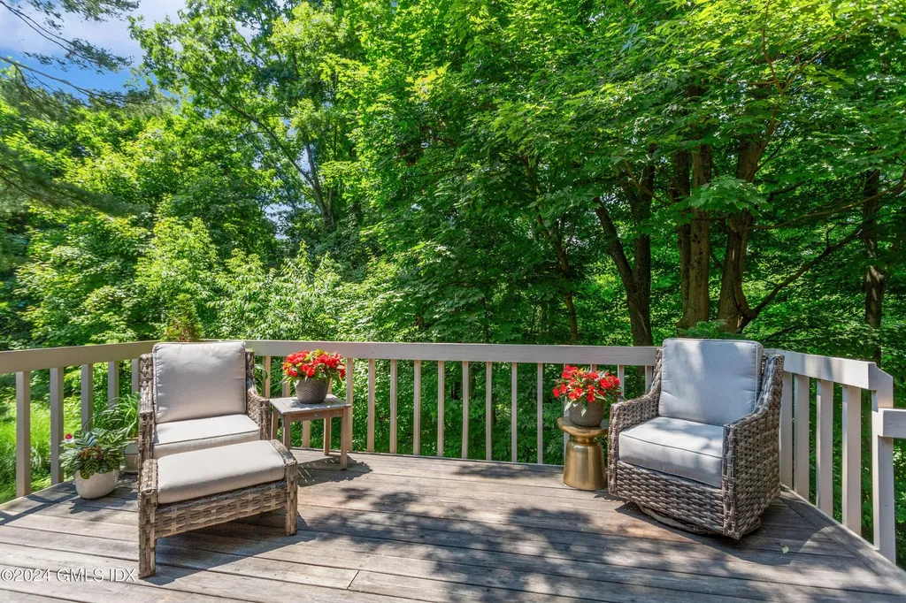 414 W Lyon Farm Drive Greenwich CT 06831