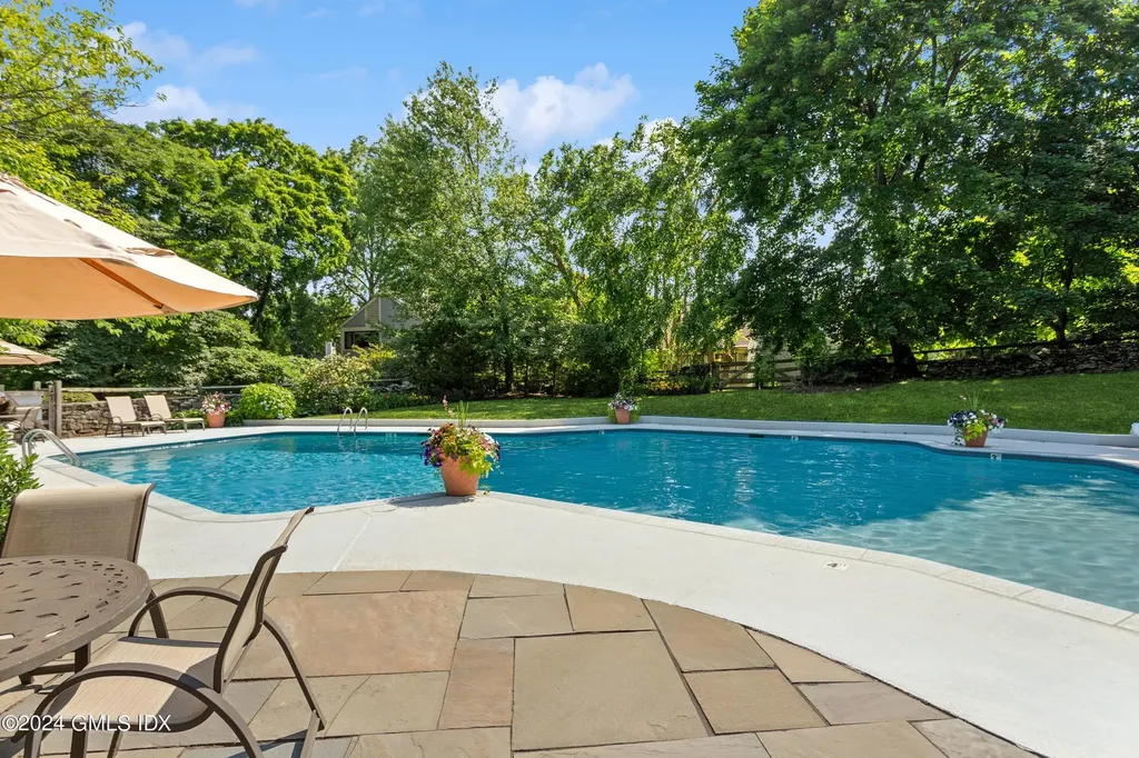 414 W Lyon Farm Drive Greenwich CT 06831