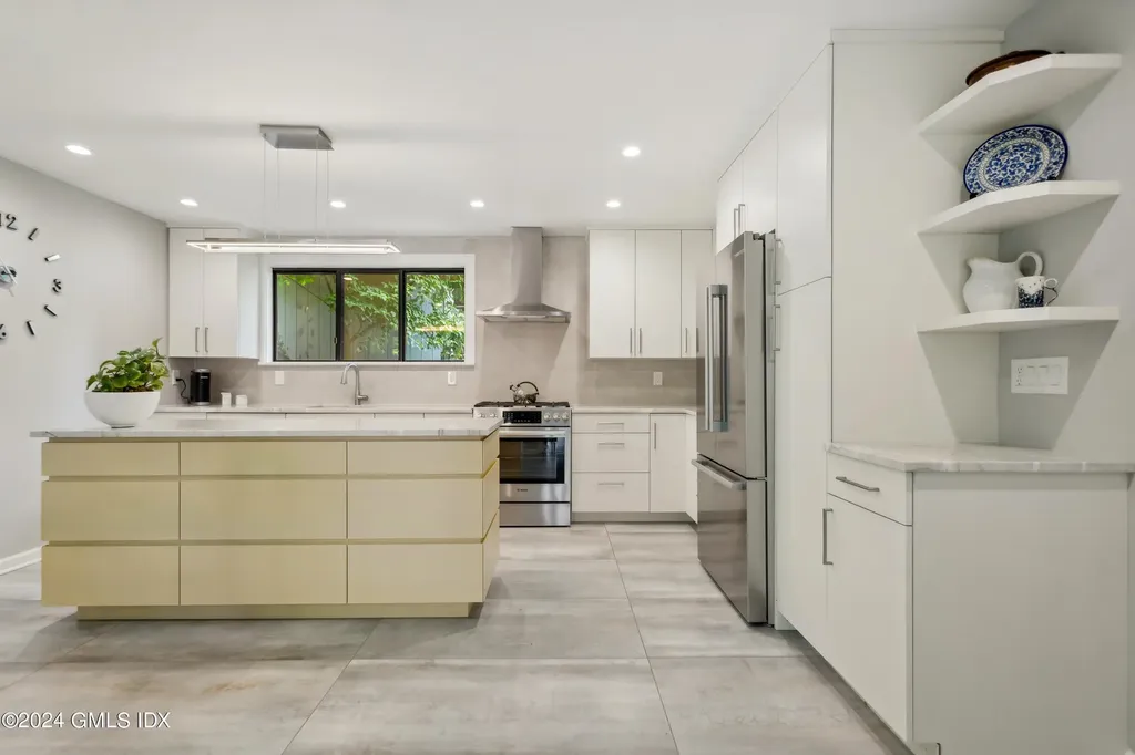 414 W Lyon Farm Drive Greenwich CT 06831