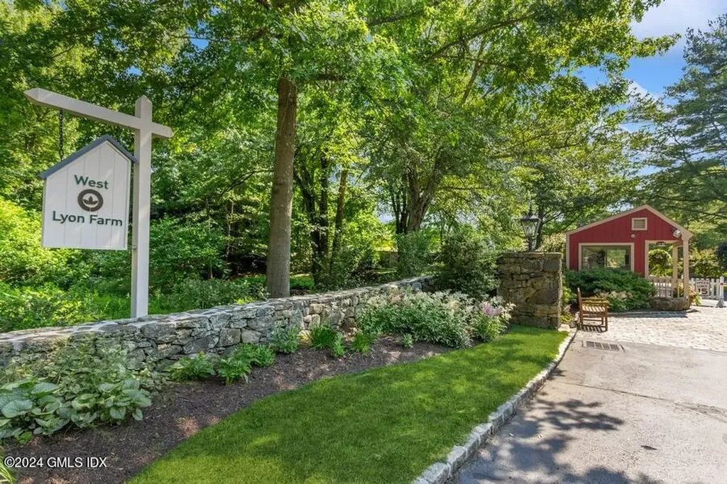 414 W Lyon Farm Drive Greenwich CT 06831