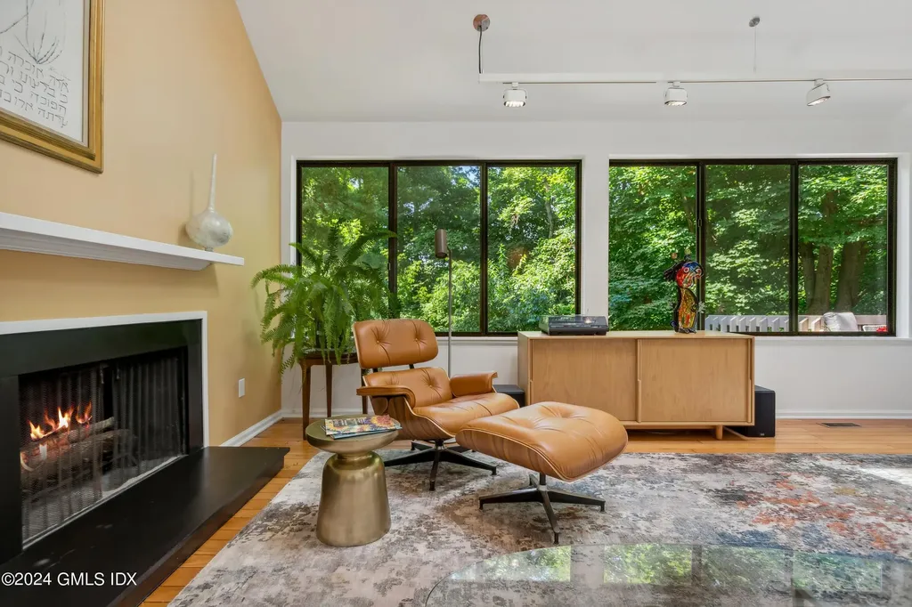 414 W Lyon Farm Drive Greenwich CT 06831