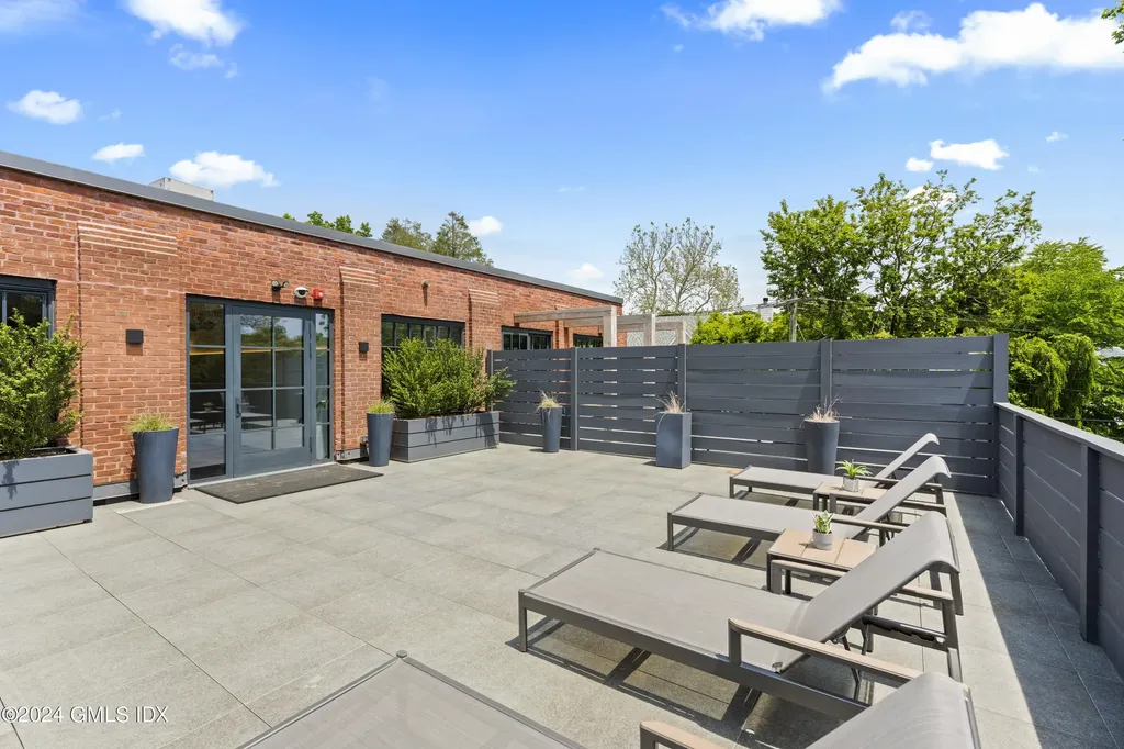 41 Richmondville Avenue Westport CT 06880