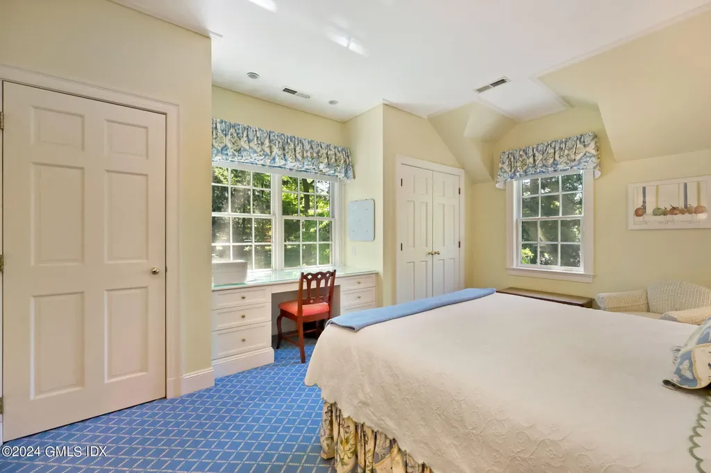 21 Dempsey Lane Greenwich CT 06830