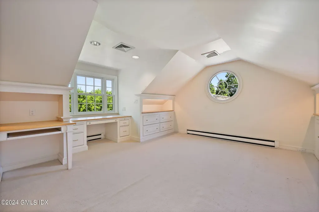 21 Dempsey Lane Greenwich CT 06830