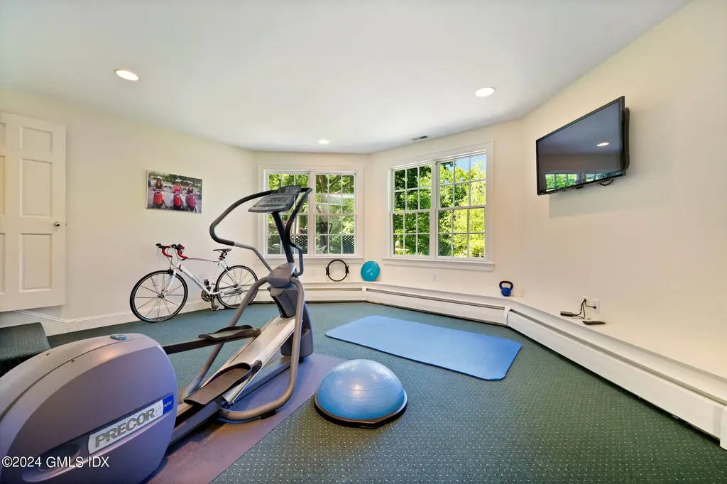 21 Dempsey Lane Greenwich CT 06830