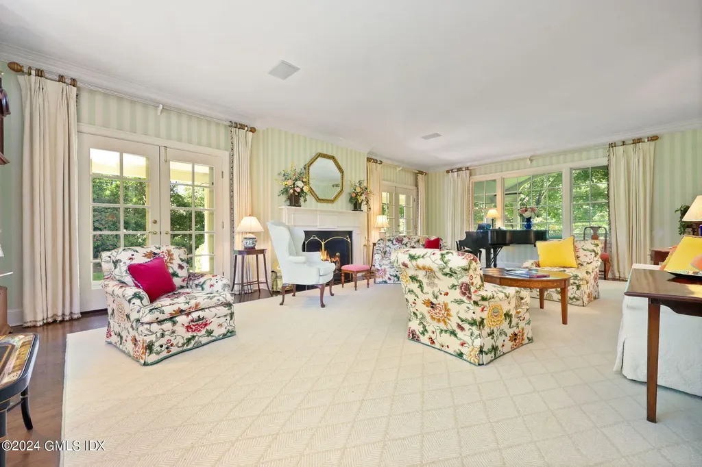 21 Dempsey Lane Greenwich CT 06830