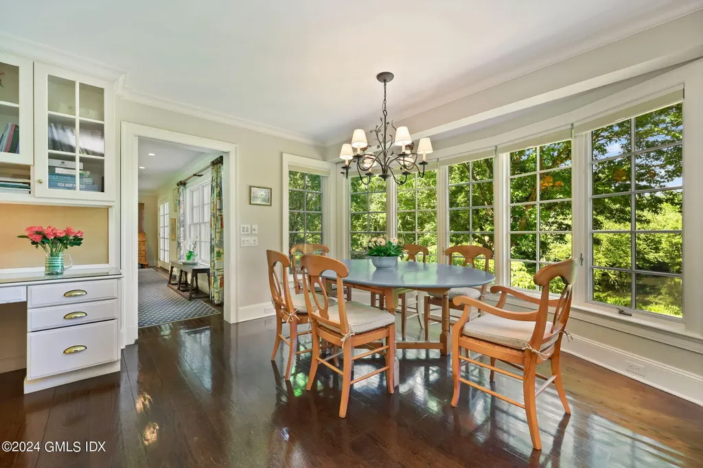 21 Dempsey Lane Greenwich CT 06830