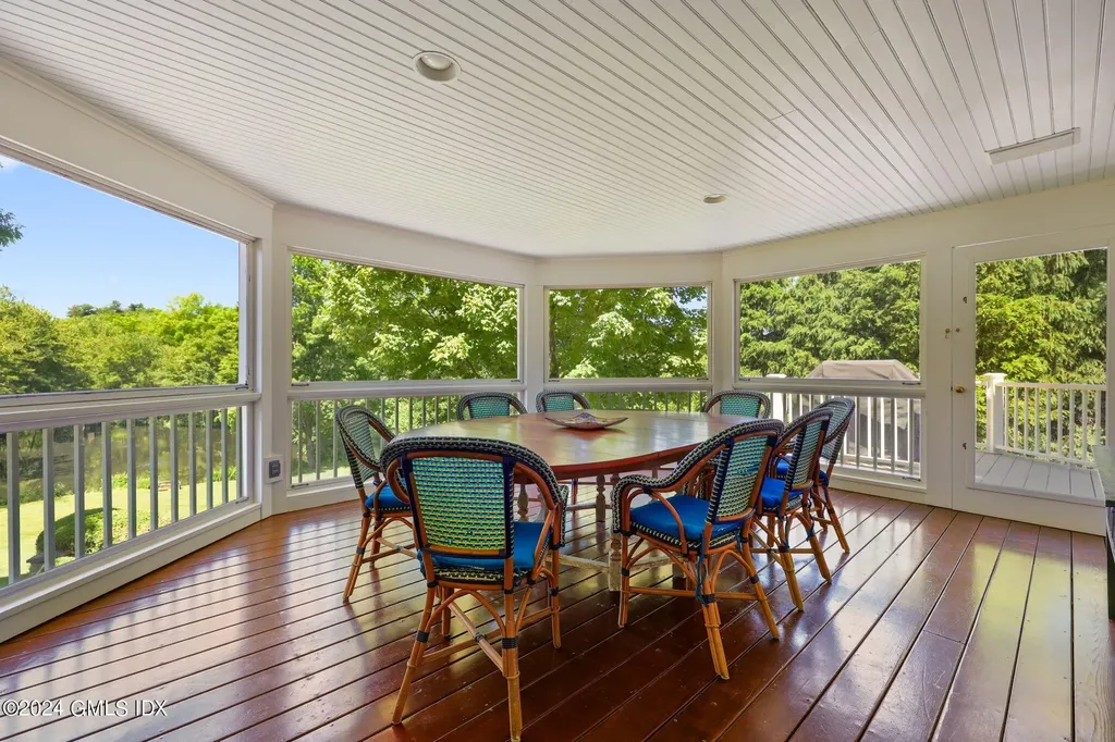 21 Dempsey Lane Greenwich CT 06830