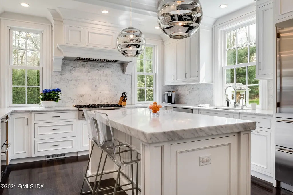 19 Montgomery Lane Greenwich CT 06830