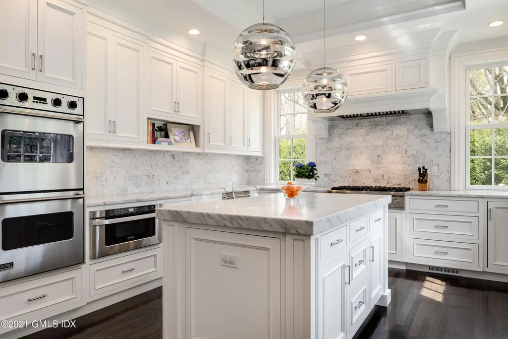 19 Montgomery Lane Greenwich CT 06830