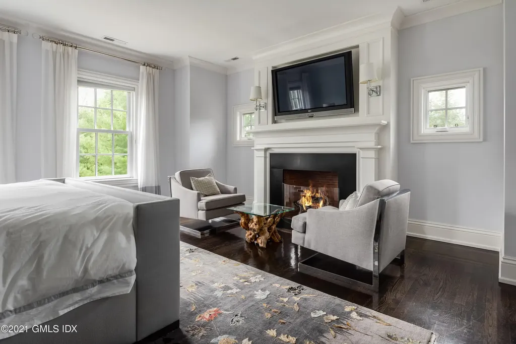 19 Montgomery Lane Greenwich CT 06830