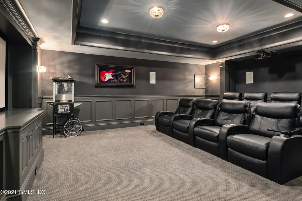 19 Montgomery Lane Greenwich CT 06830