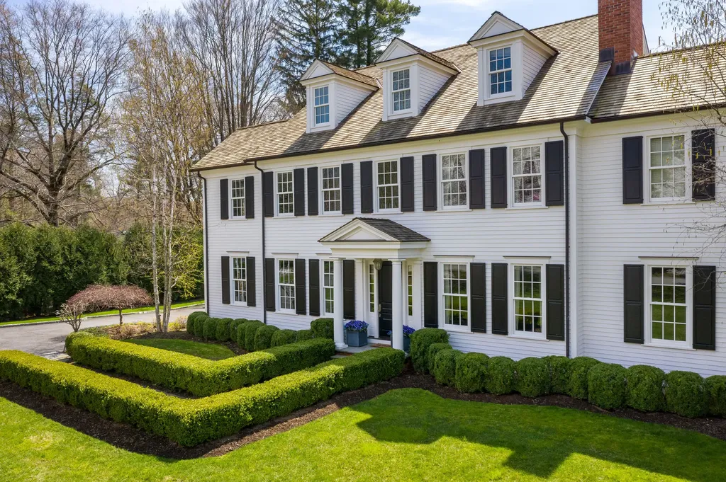 19 Montgomery Lane Greenwich CT 06830