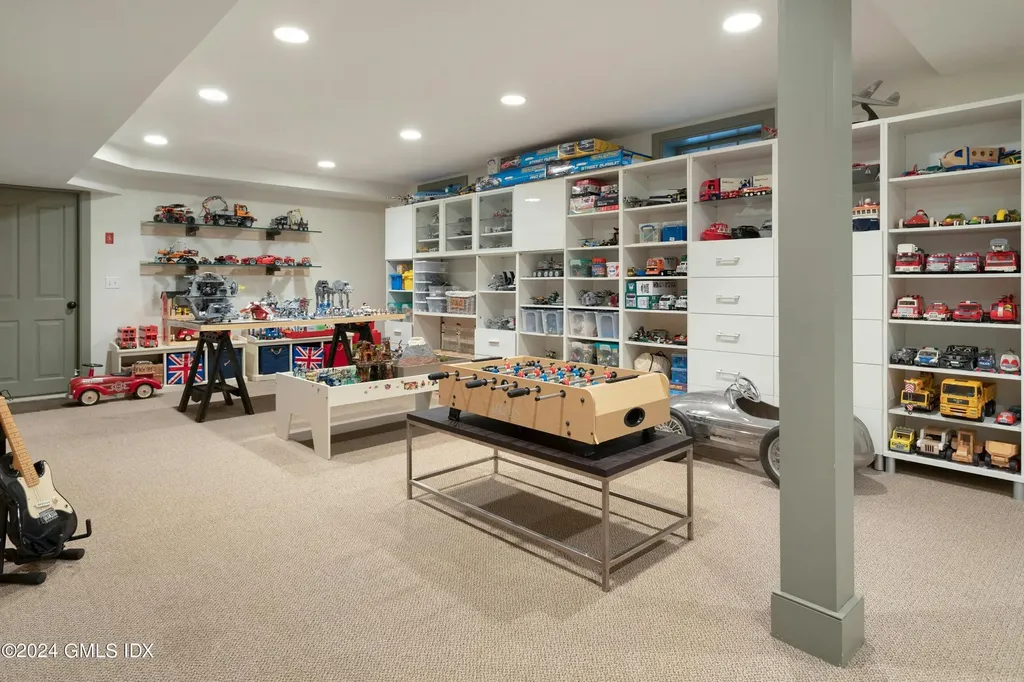 296 Carter Street New Canaan CT 06840