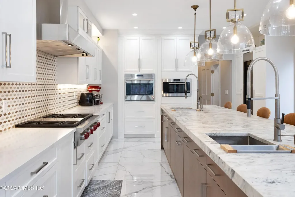 71 Byram Shore Road Greenwich CT 06830