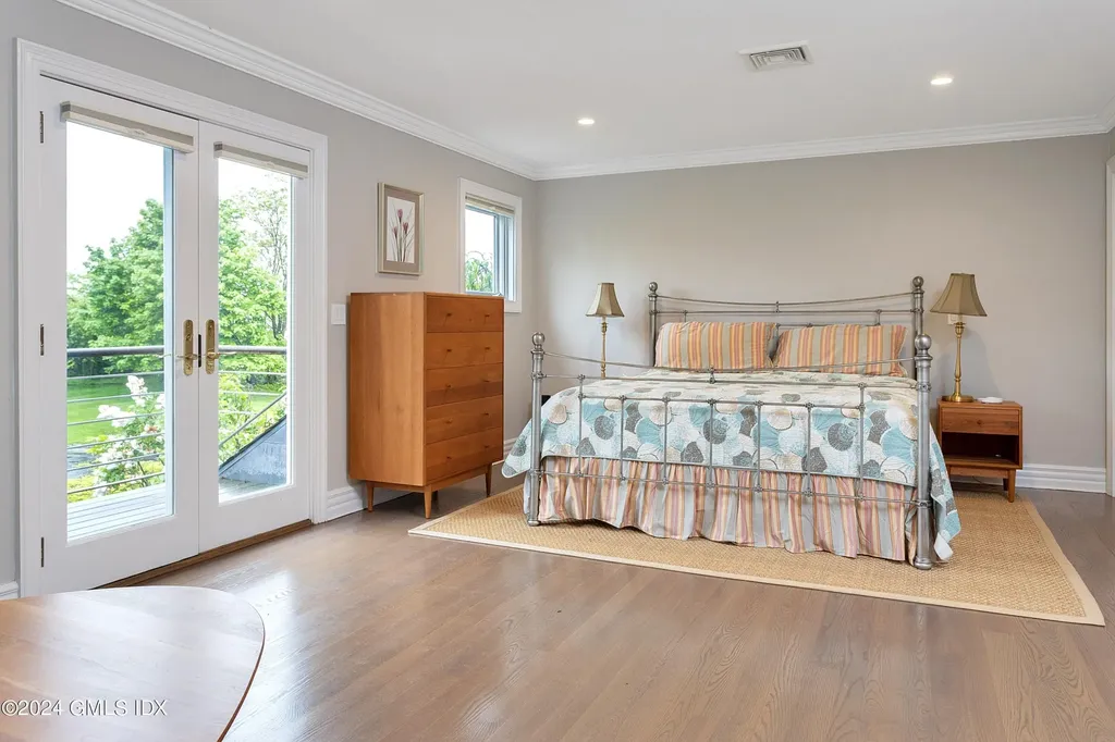 71 Byram Shore Road Greenwich CT 06830