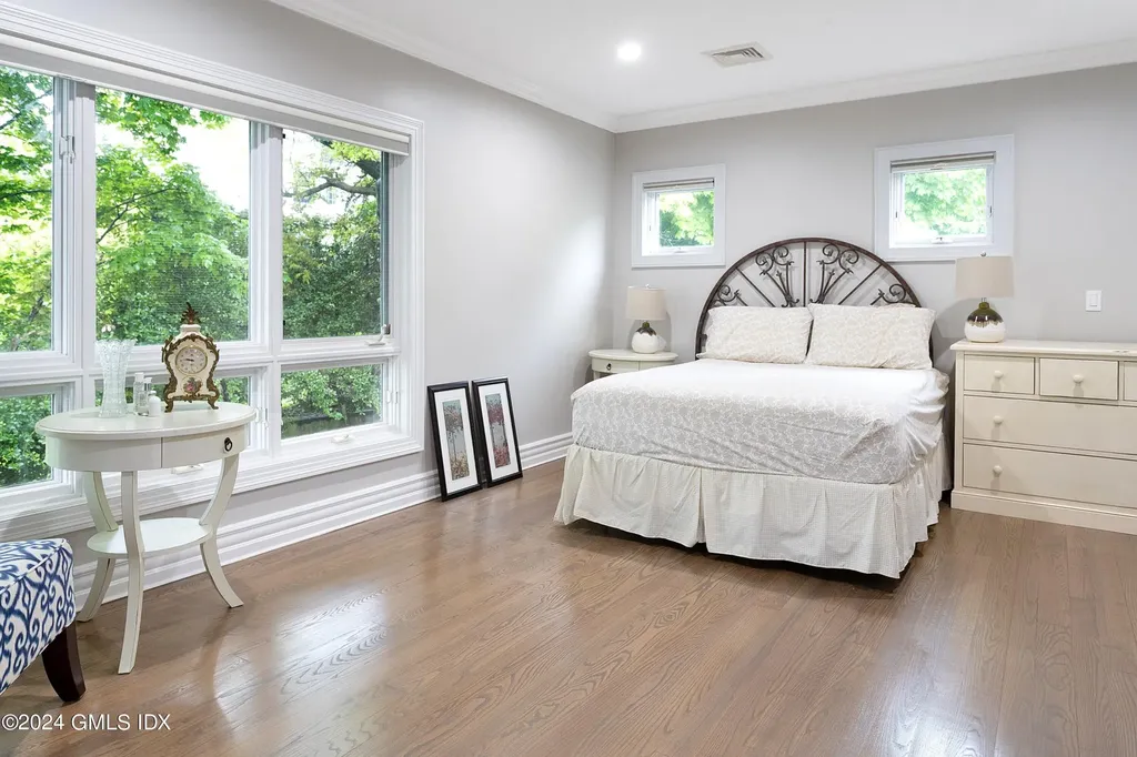 71 Byram Shore Road Greenwich CT 06830