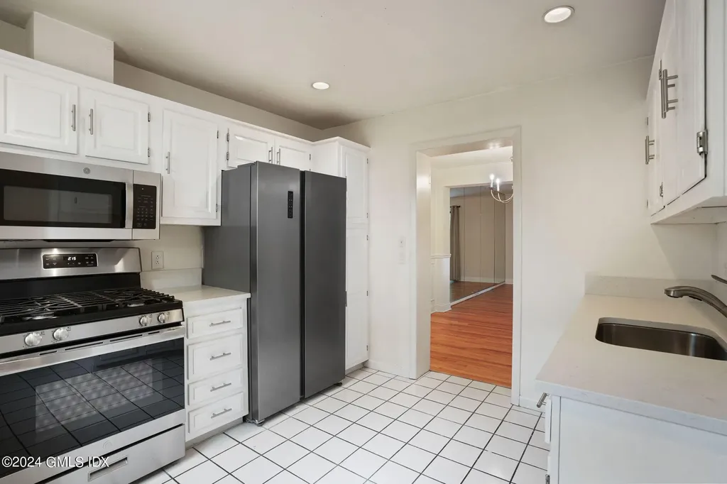 50 Stirrup Lane Riverside CT 06878