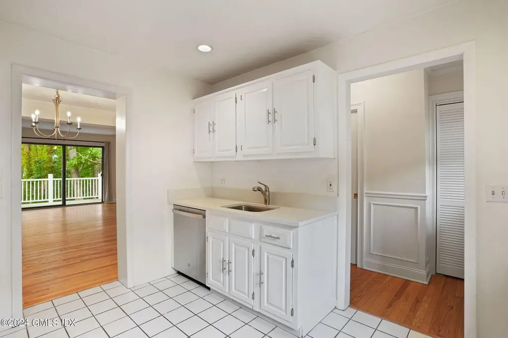 50 Stirrup Lane Riverside CT 06878