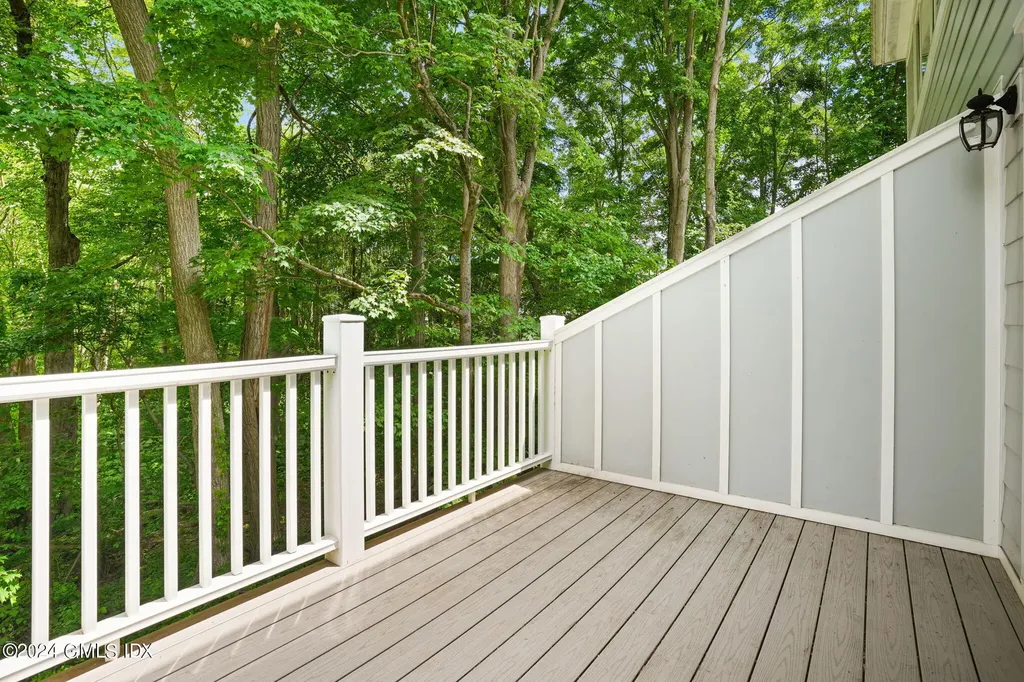 50 Stirrup Lane Riverside CT 06878