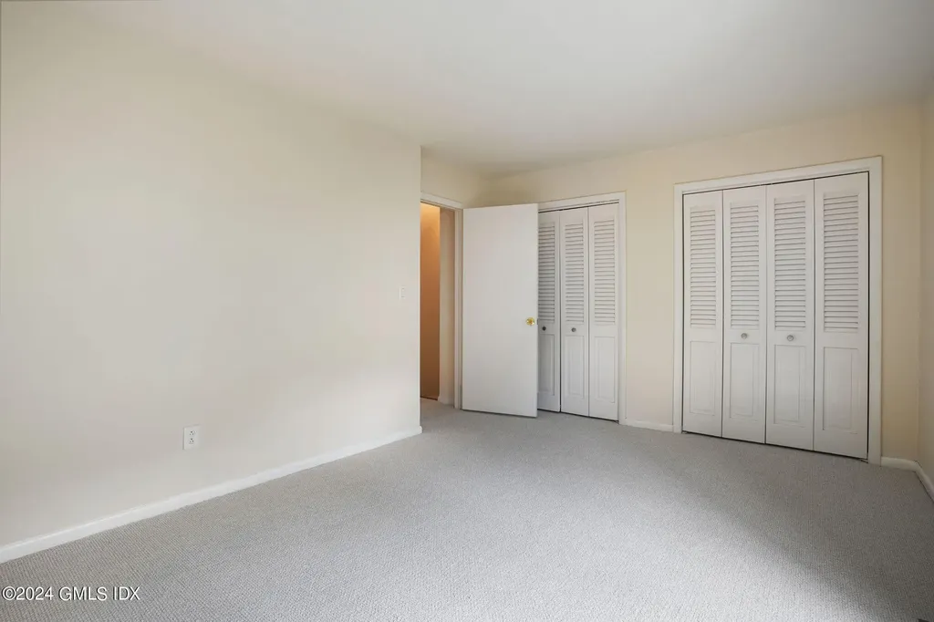 50 Stirrup Lane Riverside CT 06878