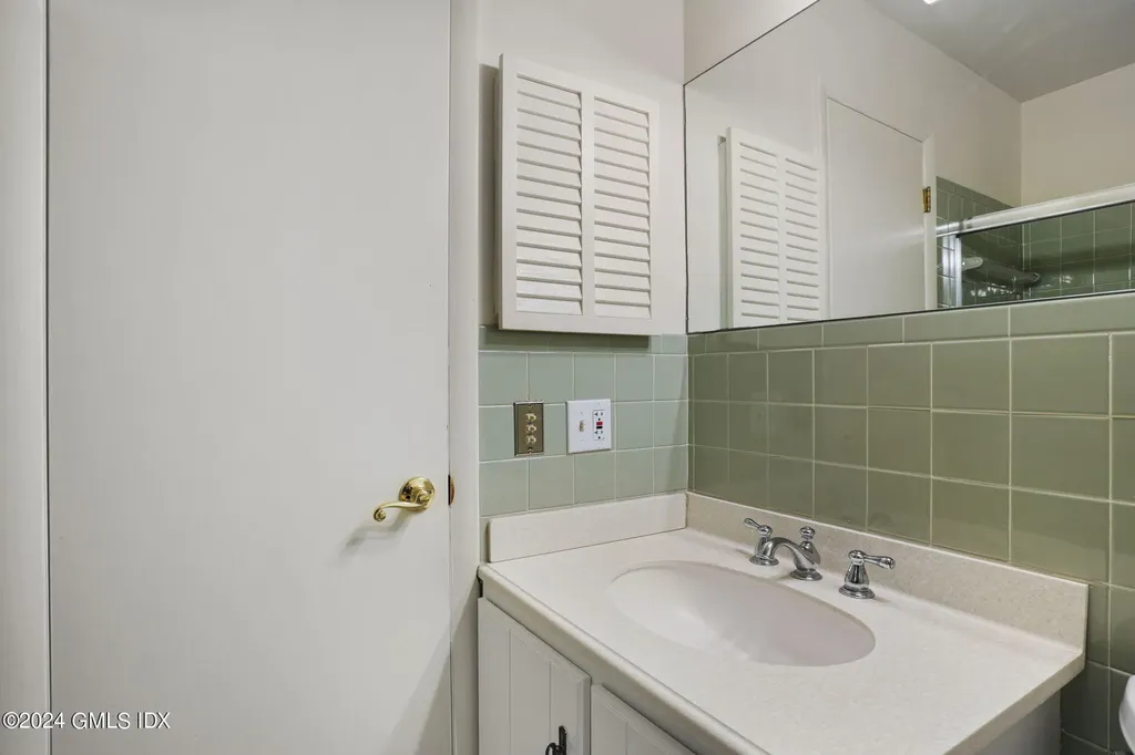 50 Stirrup Lane Riverside CT 06878