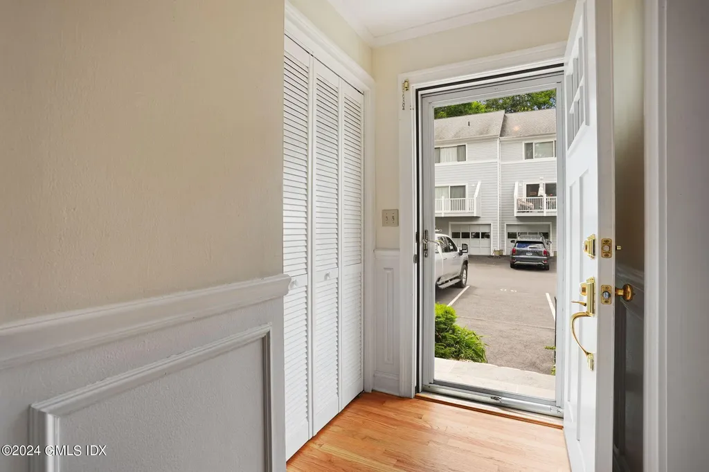 50 Stirrup Lane Riverside CT 06878
