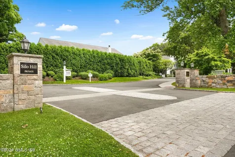50 Stirrup Lane Riverside CT 06878