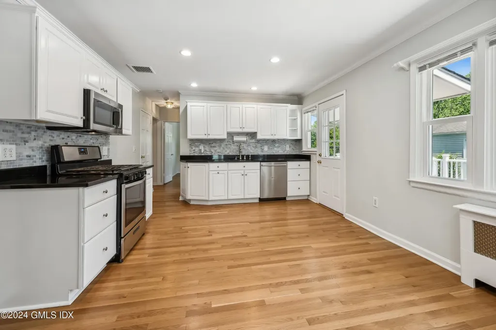 45 Sound Beach Avenue Extension Riverside CT 06878