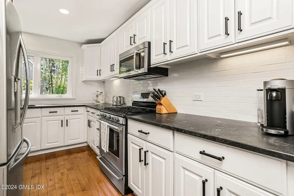 453 E Putnam Avenue Cos Cob CT 06807