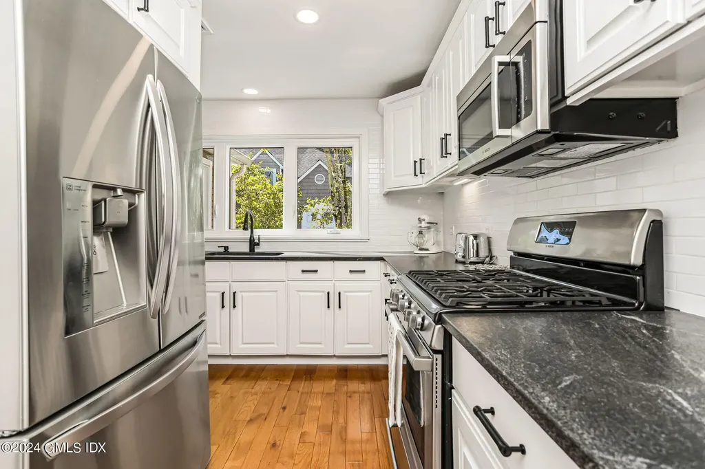 453 E Putnam Avenue Cos Cob CT 06807