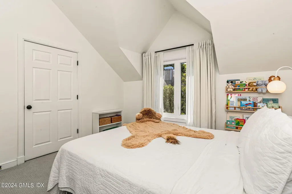 453 E Putnam Avenue Cos Cob CT 06807