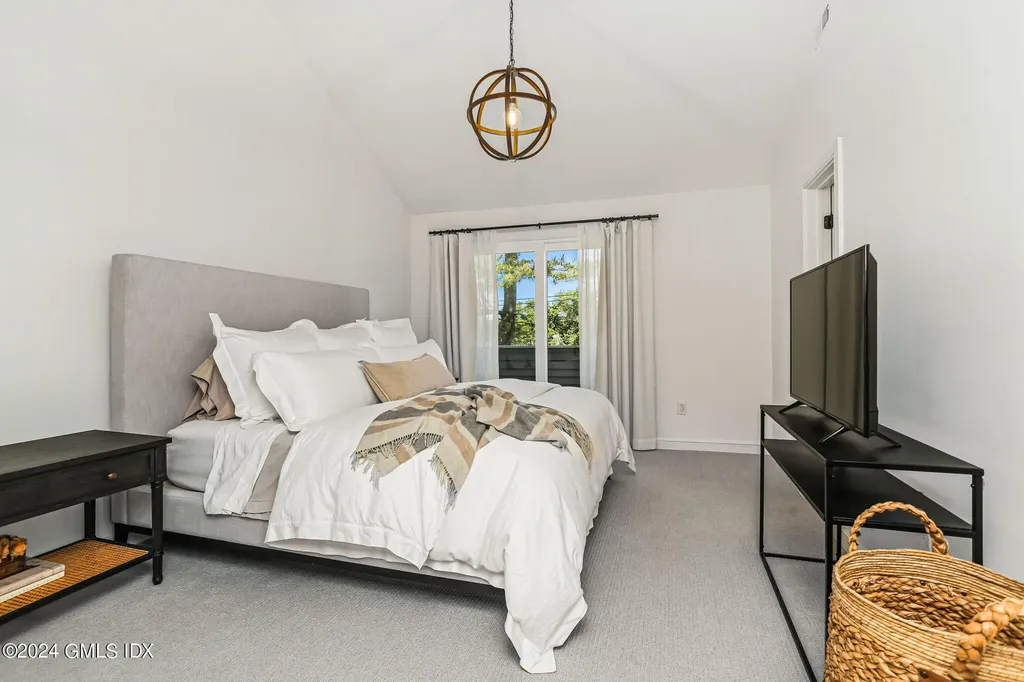453 E Putnam Avenue Cos Cob CT 06807