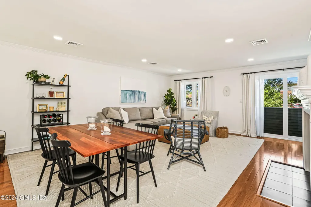 453 E Putnam Avenue Cos Cob CT 06807