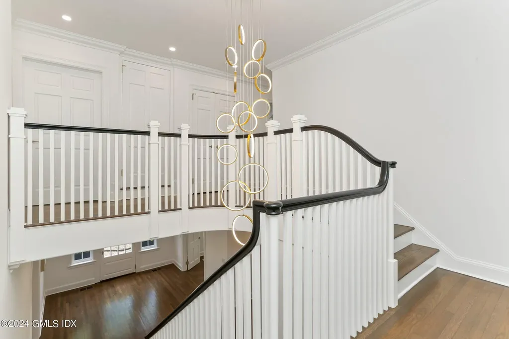 530 Round Hill Road Greenwich CT 06831