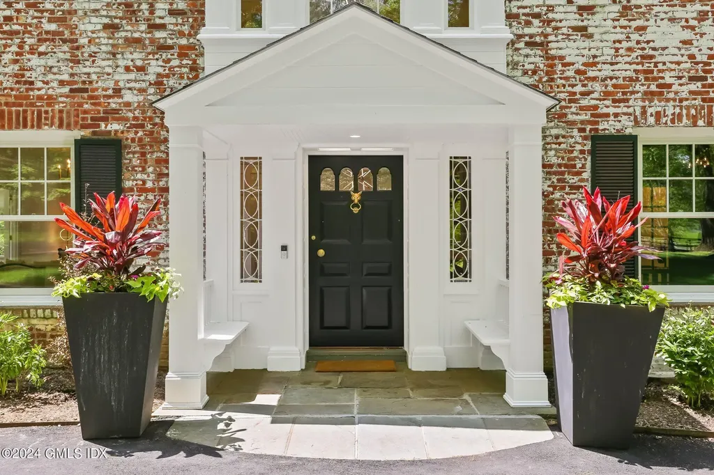 530 Round Hill Road Greenwich CT 06831