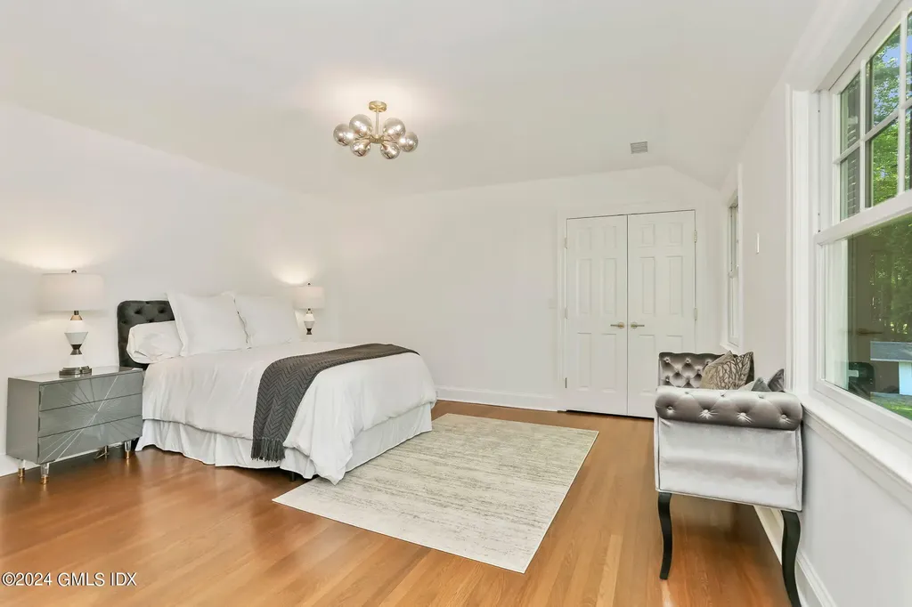 530 Round Hill Road Greenwich CT 06831